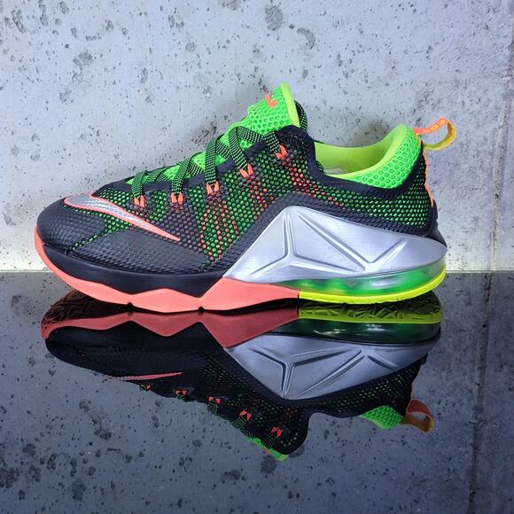 Nike LeBron 12 Low Remix 2015 Size 6.5Y (Women's 8) Green Black Neon Pink - Picture 1 of 5
